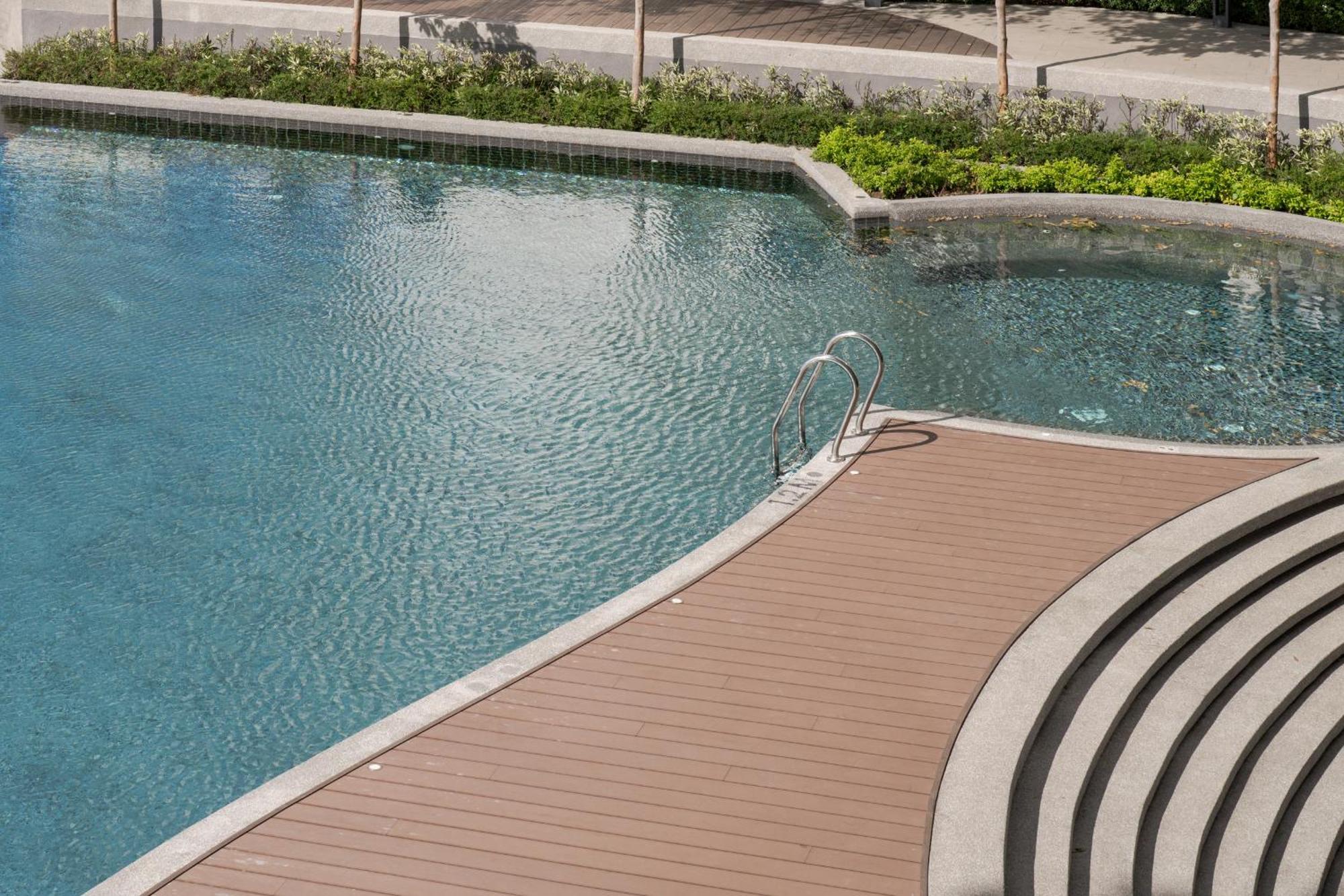 Citadines Waterfront Kota Kinabalu Hotel Buitenkant foto
